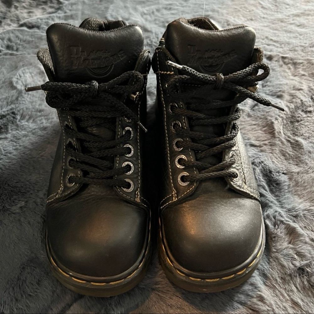 Dr Martens 8542 Vintage Chunky Platform Black Boots